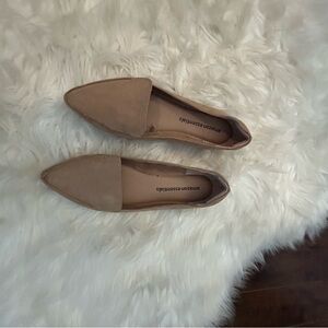 Amazon Essentials Women's Brown Pointed Loafers